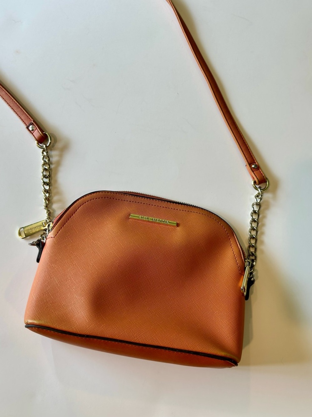 Steve Madden Orange Crossbody with Gold Chain - Picture 2 of 11